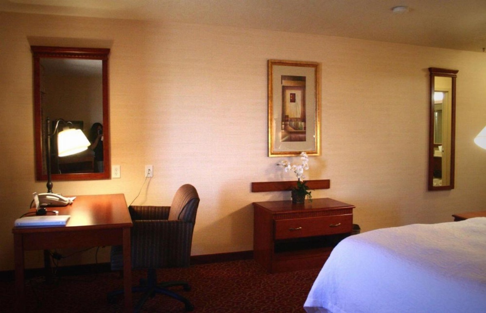 Room image 3