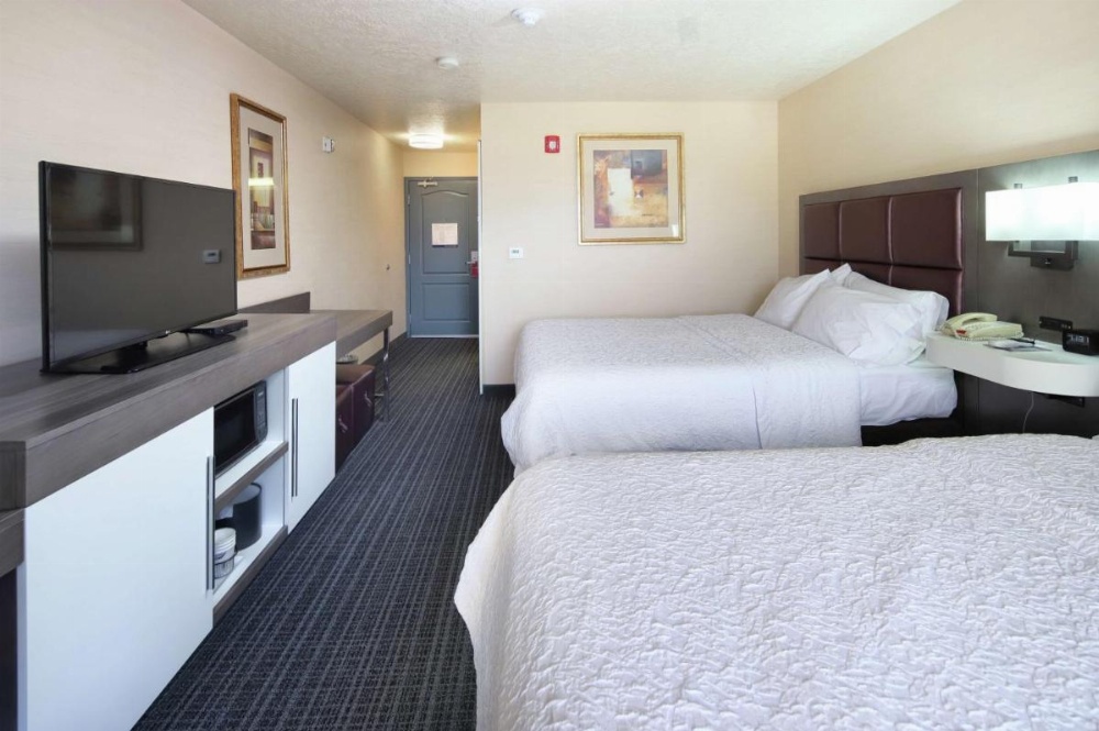 Room image 4